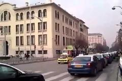 Μηχανοκίνητη πορεία διαμαρτυρίας από του ταξιτζήδες στη Θεσσαλονίκη [video]