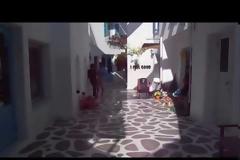 Βίντεο από το πάρκο της Σαντορίνης στην Ταϊλάνδη