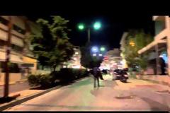 Κρήτη-Αντιεξουσιαστές κάνουν επίθεση σε 7 χρυσαυγίτες που μοίραζαν εφημερίδες...Βίντεο.