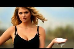 Kate Upton: Τους τρέλανε όλους στη νέα της διαφήμιση! Δείτε το βίντεο...