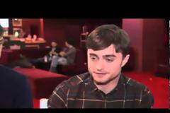 Τα καυτά φιλιά του «Harry Potter» με τον συγκάτοικό του