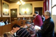 Μαλλιά κουβάρια στο δημοτικό συμβούλιο Ξάνθης [video]