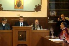 Χαμός στο δημοτικό συμβούλιο Ξάνθης-Μοιράζετε τις θέσεις και τα λεφτά λέει η αντιπολίτευση