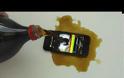 Τι παθαίνει το iPhone 5 όταν του ρίχνεις Coca Cola
