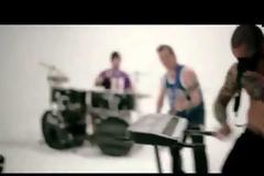 Νέο video clip από Σταμάτη Γονίδη και Knock Out!/
