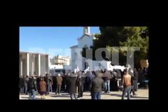 ΕΠΙΔΕΙΞΗ ΑΜΕΤΑΝΟΗΤΩΝ ΧΟΥΝΤΙΚΩΝ ΣΤΗΝ ΚΗΔΕΙΑ ΤΟΥ ΝΙΚ. ΝΤΕΡΤΙΛΗ (VIDEO)