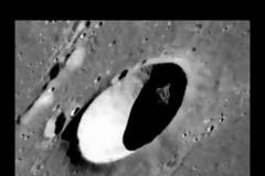 Εξωγήινη κατασκευή ή  UFO  Ανακαλύφθηκε σε κρατήρα στο φεγγάρι