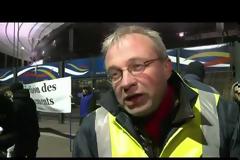 Τετ α Τετ στις κερκίδες του Stade de France [video]