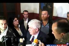 ΑΓΡΟΤΕΣ: ΑΜΦΙΣΒΗΤΟΥΝ ΤΟΝ ΥΠΟΥΡΓΟ ΑΘ. ΤΣΑΥΤΑΡΗ ΓΙΑ ΤΑ ΠΕΡΙΜΕΓΑΛΗΣ ΑΠΑΤΗΣ (VIDEO)