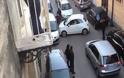 Ιταλία: Οδηγός προκαλεί κομφούζιο προσπαθώντας να παρκάρει