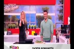 Δε θα πιστεύετε τι έβγαλε η Σκορδά από την γόβα της!