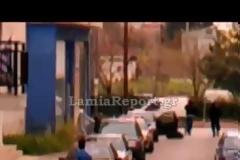 Σκηνές από την αιματηρή ληστεία στη Λαμία on Camera [video]