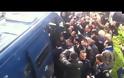 Βίντεο-Η μεταγωγή του Παπαγεωργόπουλου στη φυλακή