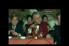 Χαμός στο διαδίκτυο με το Harlem Shake αλά... Αλίκη Βουγιουκλάκη - Δείτε το video