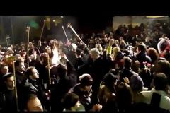 Για να μπαίνουμε σιγά σιγά στο κλίμα της Κοζανίτικης Αποκριάς! [video]