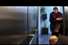 Κοινωνικό πείραμα: Φόνος στο ασανσέρ [video]