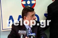 Ο Καρατζαφέρης μίλησε, η ταμπέλα του ΛΑΟΣ έπεσε! (VIDEO)