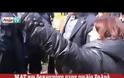 H Βουλευτής του ΣΥΡΙΖΑ Μ.Τριανταφύλλου «απειλεί» την αστυνομία ότι δεν θα βγει έξω από το ξενοδοχείο ο Υπουργός [Video]
