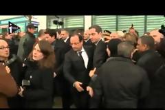 Πολίτες έκραξαν τον Ολάντ και τον παρακάλεσαν... «μην παντρευτείς την Τριερβελέρ» [video]