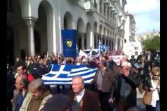 Εντυπωσιακή η πορεία των ένστολων στη Θεσσαλονίκη