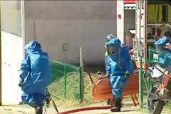 Επίθεση με χημικά στο δημαρχείο του Απόστολου Γκλέτσου - Δείτε το video
