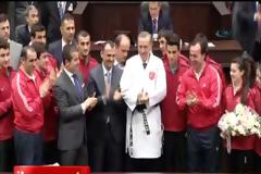 Ο...καρατέκα Ρετζέπ Ταγίπ Ερντογάν!