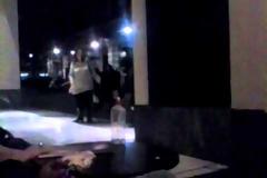 Εισβολή της Ελένης Λουκά στην παράσταση Δαίμονες! - Δείτε το video