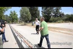 Ο Κοτρωνιάς έπιασε και πάλι την κορδέλα...για το κοκορέτσι στο «Ρουμελιώτικο Πάσχα» [video]