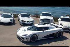 ΒΙΝΤΕΟ+PHOTOS: Απολαύστε εντυπωσιακά supercars δίπλα στον ωκεανό στο Pebble Beach της Καλιφόρνια!