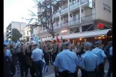 Ακατανόμαστες φράσεις στον Αλέξη Τσίπρα στα Τρίκαλα από τον βουλευτή της «Χρυσής Αυγής» [Video]