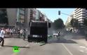 ΣΟΚ - Τεθωρακισμένο της Αστυνομίας παρασύρει Τούρκο διαδηλωτή