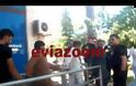 Θάνατος-θάνατος φώναζαν στον Πακιστανό δολοφόνο του Αλιβερίου κατά τη μεταφορά του στα δικαστήρια [video]