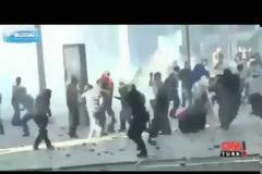 Σοκ: Η στιγμή που πυροβολείται στο κεφάλι ο τρίτος νεκρός της Tουρκίας