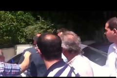 Ηλικιωμένος ζήτησε αυτόγραφο από Σαμαρά και Καραμανλή!