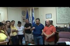 Mεγάλη συγκέντρωση έξω από το κτίριο της ΕΡΑ Αιγαίου [Video]