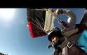 Έκλεισε τα 102 και το γιόρτασε με base jump [Video]