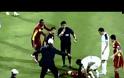 Έκανε θέατρο κι ο αντίπαλος τον έσυρε εκτός γηπέδου! [Video]