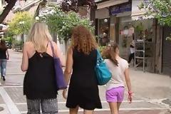 Σε απόγνωση οι έμποροι - Μικρό καλάθι και για τις καλοκαιρινές εκπτώσεις