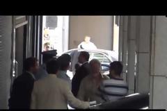 Πριν από λίγο: O Σόιμπλε φυγαδεύτηκε από το υπουργείο Οικονομικών [video]