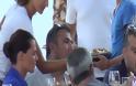 Άφησαν τα ουζάκια και έπιασαν το... σούσι Ρέμος και Φιλιππίδης στη Μύκονο! [video]