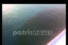 Aπίστευτο video: Καράβι αδειάζει ακαθαρσίες μέσα στο λιμάνι της Κυλλήνης!
