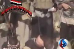 Σοκ και αποτροπιασμός - Σύριοι αντάρτες καίνε ζωντανούς τρεις άντρες [video]