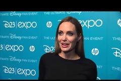Angelina Jolie: «Τα παιδιά με έβλεπαν και τρόμαζαν»