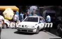 Ευβοία: Ταξιτζήδες πλακώθηκαν στη μέση του δρόμου [Video & Photos]