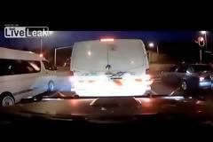 Νταλίκα παρέσυρε στο θάνατο 27 ανθρώπους - Απίστευτο βίντεο