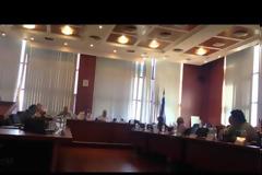 Kατεδαφίζεται ο καταυλισμός των Ρομά στην οδό Κύπρου στο Μενίδι
