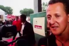 ΠΑΡΑΛΙΓΟ ΤΡΑΓΩΔΙΑ ΣΕ ΦΙΛΙΚΟ! *ΒΙΝΤΕΟ*