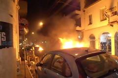 ΕΚΤΑΚΤΟ: Στις φλόγες το κέντρο της Πάτρας