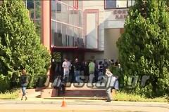 Αλκέτ Ριζάι προς δικαστές: Εσείς είστε δικαιοσύνη. Ελεύθερος ο σωφρονιστικός υπάλληλος [video]