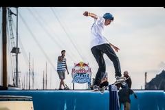 Διαγωνισμός skateboard στη Βαρκελώνη! [Video]